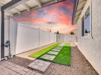 Private Hot Tub and Spacious Outdoor Retreat - Charming Sanctuary