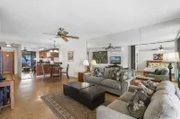 Lauloa 410 - Top Floor, Oceanfront Lanai, Molokini & Halaeakala Views, Split A/C