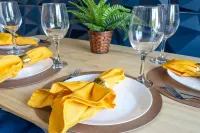 Resort Amenities with Pools and Tennis Court - Cozy Oasis Hotels in Orange County