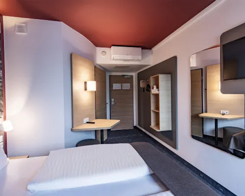 B&B HOTEL München-Messe Kamar Photos