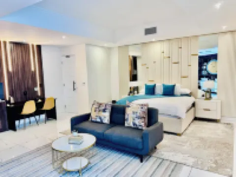 H & H Boutique & Spa
