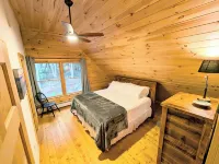 Beautiful Lakeside Log Home Near Acadia National Park - Kayak, Canoe, Swim, Fish - 4-Sterne