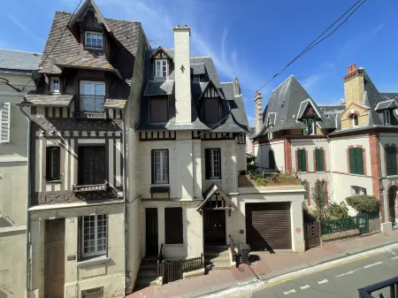 Le Trouville - Hotel de Charme