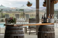 Sun Outdoors Paso Robles - bar