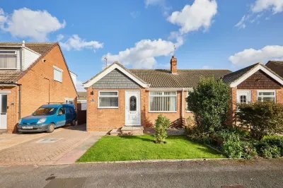 Host & Stay - Sands Walk Cottage Hotels near Beardmore Park