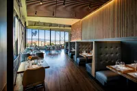 Hotel Maverick - Desayuno
