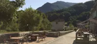 Hotel-Bistro les Pas Sages Hotels in Bielle