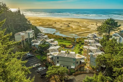 小溪灣海濱度假村 Port of Newport附近的飯店