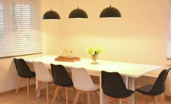 Superb Holiday Home with Garden in Serinchamps