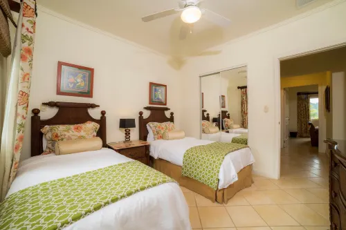 Del Mar 3N - 3 Bdr 2 Bath Hotels in Herradura