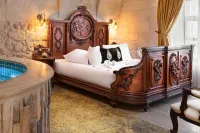 Elysion Cave Suites - balcone