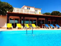 FreeSurfCamp & Hostel Hotels in Atouguia da Baleia
