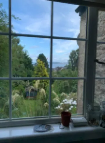 Cedarbank's - the Little Art House - Dog Friendly