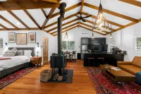 Narrows Escape Rainforest Retreat Hotels in North Maleny