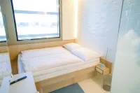 MY Cloud Transit Hotel - Guests with International Flight Only! Hotels in Kelsterbach