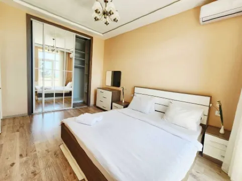 Elysium Hotel Отели рядом с достопримечательностью «Бакинский бульвар»