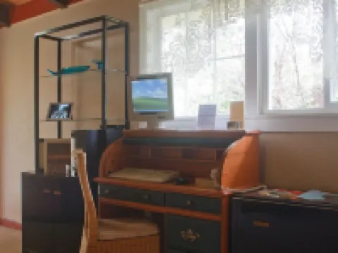 Volcano Hale Hotels in Volcano