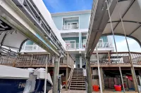 Waterside Retreat
