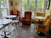Auberge le Sunshine Hotels in Memphremagog
