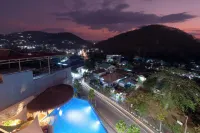 Zasgo Hotel - مسبح
