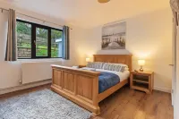 Hazelglade Cottage - Hot Tub, Games Room, Pet Friendly