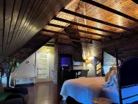 Kaskaskia Place Hotels in Paola