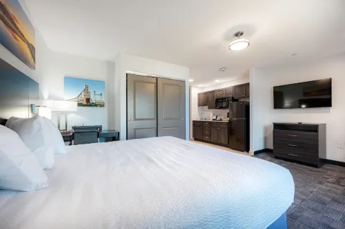 Independence Stay Hotel and Long Term Suites Hotels in Hancock