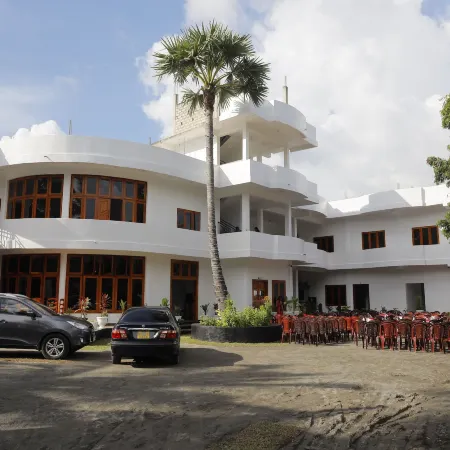 Amis Hotel & Restaurant