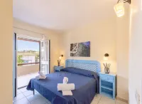 Residence Baia de Bahas Golfo di Marinella - 주차장