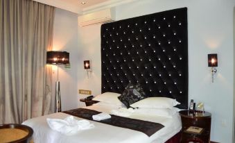Staybridge Riverside & Spa