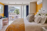 Pineapple House Boutique Hotel - Private Pools