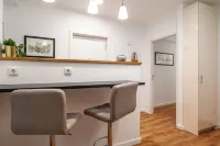 Gaia23 · Lovely 2-bed w/ Parking Amazing View Hotels in Vila Nova de Gaia