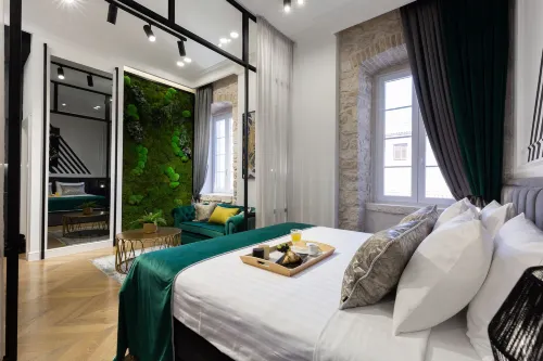 DeZign Superior Apartments & Rooms