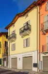 2-Bed Apt with Stunning Lake Como Views & Terrace