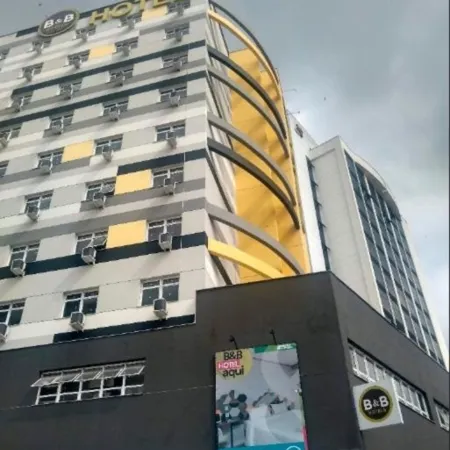 B&B Hotel Rio de Janeiro Norte Отели рядом с достопримечательностью «Северная зона»