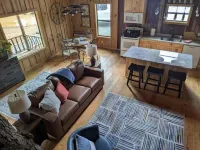 Hidden Oaks Lavish Cabin #2