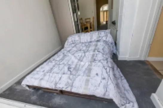 6 Guests-Free Public Parking-5 Min to Beach Hotels in 