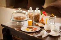 The Charming Lonno Lodge Watamu - breakfast
