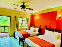 Black Orchid Resort - Parkplatz