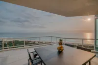 Carmel by the Sea - Mountain view