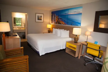 Days Inn by Wyndham Cocoa Cruiseport West at I-95/524