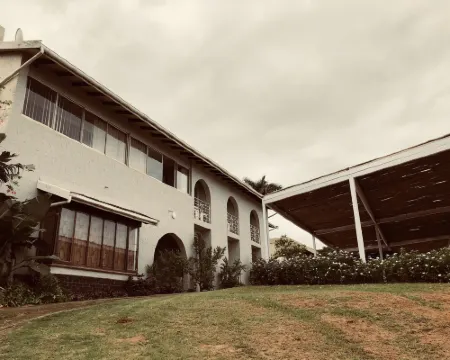 Eden Rose Manor B&B Hotels in La Mercy