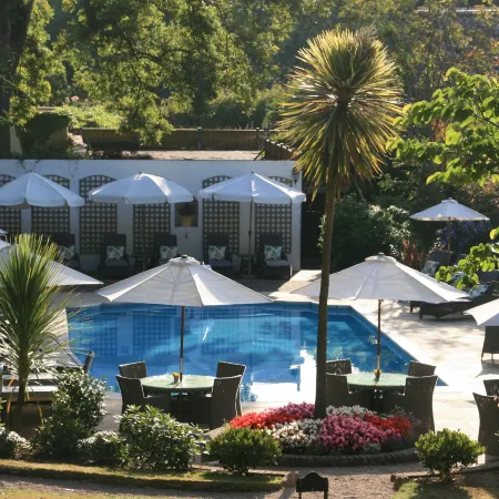 Longueville Manor
