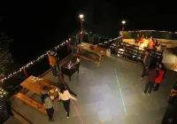 더 오크트리 하우스