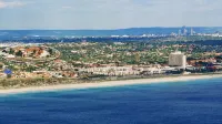 Scarborough & Absolutely Beachfront Hotels in Scarborough