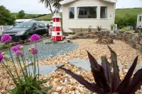 Newquay Bay Holiday Resort - بار