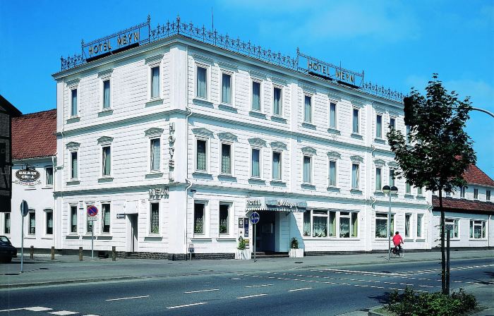 Meyn's Apartments & Hotel