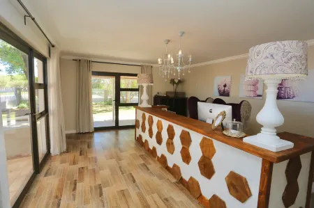 Boutique Guesthouse Mariental Отели в г. Мариенталь