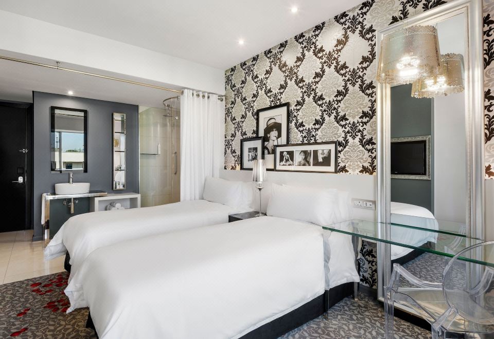 Protea Hotel Fire & Ice Johannesburg Melrose Arch Over view