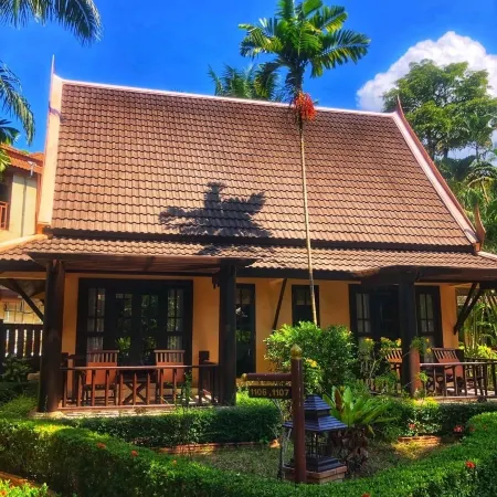 Khaolak Palm Beach Resort Отели рядом с достопримечательностью «Мемориал Цунами»